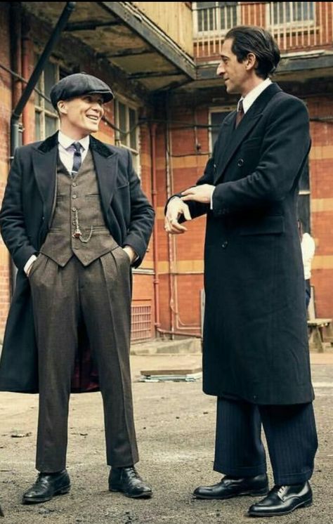 tommy shelby and luca Luca Changretta, Peaky Blinders Costume, Peaky Blinders Season, Peaky Blinders Wallpaper, Peaky Blinders Suit, Peaky Blinders Thomas, Peaky Blinders Tommy Shelby, Cillian Murphy Peaky Blinders, Adrien Brody