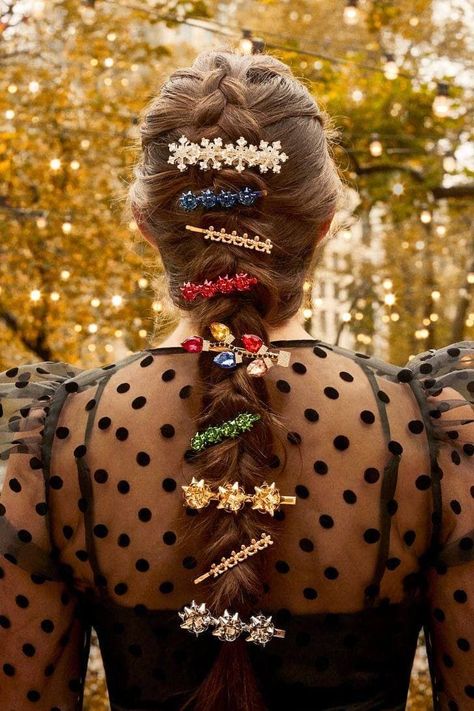 Hair For Fall, Festive Hair, Christmas Hair Accessories, Bronde Hair, Hair Jewels, Long Hair Updo, Dread Hairstyles, Holiday Hairstyles, Christmas Hair