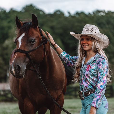 Barrel Racing Photos, Rodeo Fits, Fallon Taylor, Horses Photography, Wild Horses Photography, Horse Wedding, Barrel Horse, Barrel Racer, Cowgirl Aesthetic