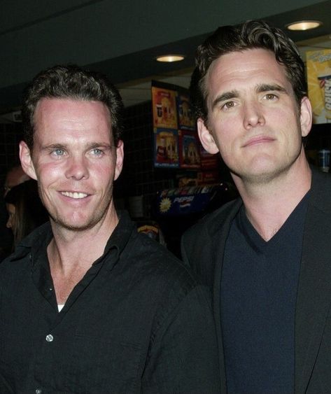 Kevin Dillon with his older brother Matt Dillon Jack Duncan, Kevin Dillon, 80s People, Dally Winston, Husband Material, Matt Dillon, Older Brother, Dill Pickle, A Teen