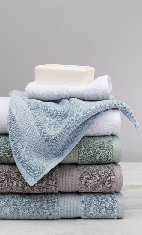 Towels Photoshoot, Towels Photography, Towels Aesthetic, Towel Photography, Best Towels, Luxury Bath Towels, Egyptian Cotton Towels, Kitchen Gear, Towel Decor