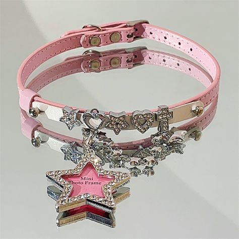 Chain Length: 30-35cm(adjustable)  Material: PU + Alloy  Design: Stars/Sun and Moon/Clouds/Universe  This price is for a choker only, others are not included. Star Jewellery, B Love, Pink Choker, Fashion Words, Steampunk Accessories, High Fashion Outfits, Dope Jewelry, Five Pointed Star, Stacked Jewelry