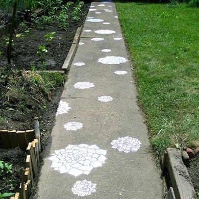 1987741ae02c347b0bf09101e65c5b9d Concrete Stencil, Stencil Concrete, Concrete Path, Walkway Landscaping, Walkway Design, Concrete Walkway, Painted Front Porches, Landscaping Diy, Front Walkway