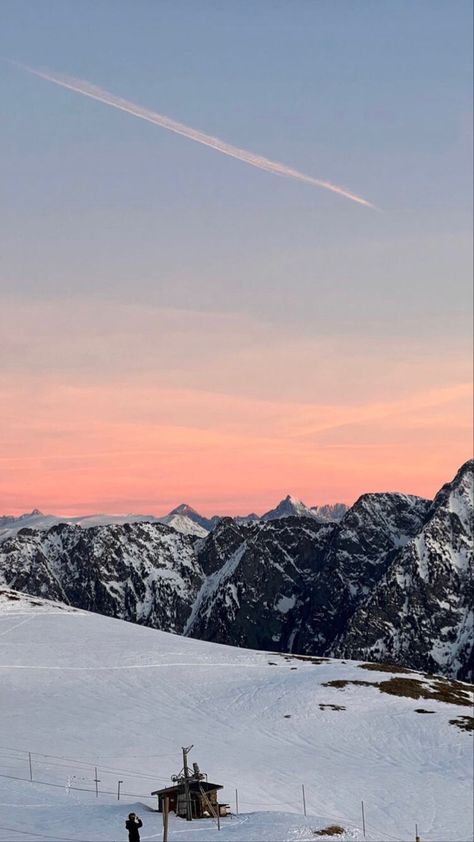 Skiing Aesthetic, Snow Trip, Ski Season, Winter Wallpaper, Winter Scenery, Pretty Sky, Winter Pictures, Sunset Sky, Winter Aesthetic