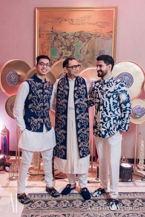 WMG Groomsquad Who Totally Rocked With Their Coordinated Outfits! | WedMeGood Curvy Bridesmaid Dresses, Wedding Matching Outfits, Menswear Street Style, Indian Wedding Clothes For Men, Wedding Outfits For Family Members, Wedding Kurta For Men, Groom Dress Men, Wedding Dresses Men Indian, Outfits Wedding