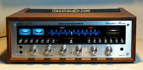 Marantz 2275 - For Sale - classicaudio.com Marantz Receiver Vintage, Marantz Receiver, Hifi Music System, Speakers For Sale, Stereo Systems, Tape Deck, Audio Room, Integrated Amplifier, Music System