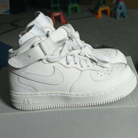 Nike Air Force 1 Mid, Trendy Shoes Sneakers, Jordan Shoes Girls, Air Force 1 Mid, All Nike Shoes, Nike Air Shoes, Wallpapers Images, Cute Nike Shoes, Hype Shoes