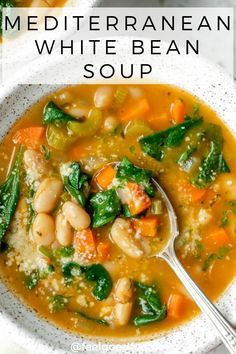 Soup With Spinach, Gluten Free Soup Recipes Glutenfree, Soup For Lunch, Vegan Mediterranean, Mediterranean Recipes Healthy, Diet Soup Recipes, Mediterranean Diet Recipes Dinners, Fest Mad, Easy Mediterranean Diet Recipes