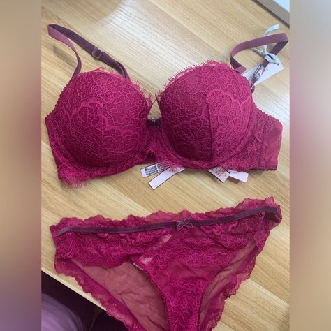 Bra Size 34c Panty Size Small Burgundy Bra, Bra And Panty Set, Cute Lingerie, Bra And Panty Sets, Bras And Panties, Bra Lingerie, Bra Sizes, Victoria's Secret Pink, Fashion Ideas