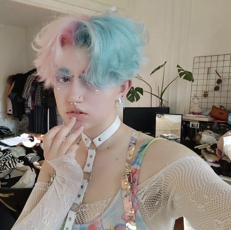 Cotton Candy Hair Short, Pastel Hair Short, Gender Euphoria, Best Haircuts For Women, Cotton Candy Hair, Dyed Hair Inspiration, Best Haircuts, New Haircut, Pretty Hair Color