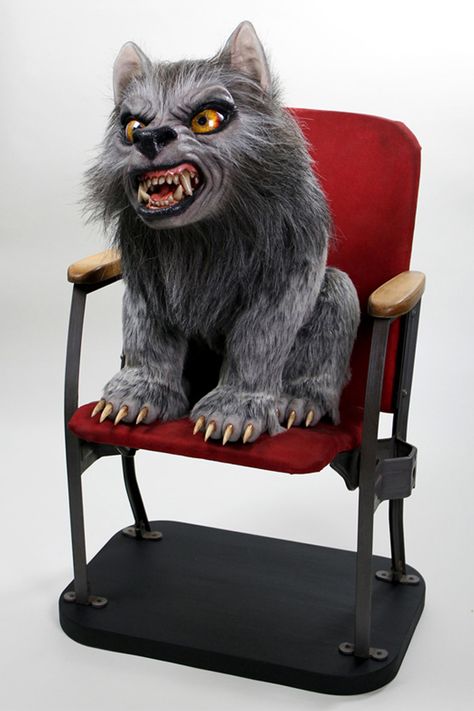 Werewolf Drawing, Movie Chairs, An American Werewolf In London, Jason Horror, Werewolf In London, Werewolf Costume, Werewolf Aesthetic, American Werewolf In London, Twilight Film