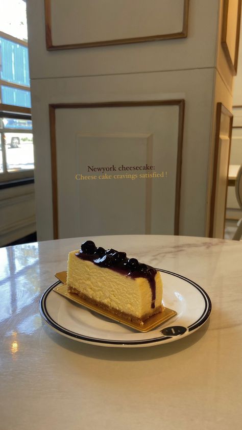 New York Cheesecake Aesthetic, Aesthetic Cheesecake, Cheesecake Aesthetic, Chess Cake, Cruel King, Baking Inspiration, New York Cheesecake, Snap Food, Instagram Food