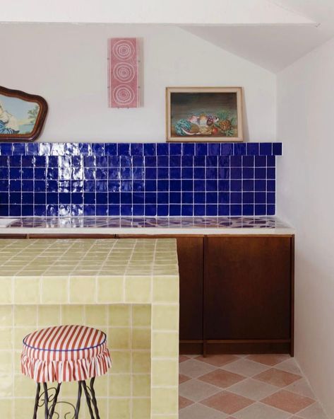 Blue Kitchen Tiles, Tile Countertops Kitchen, Seaside Apartment, 70s Interior, Tiles Kitchen, Tile Countertops, Yellow House, Melting Pot, The Apartment