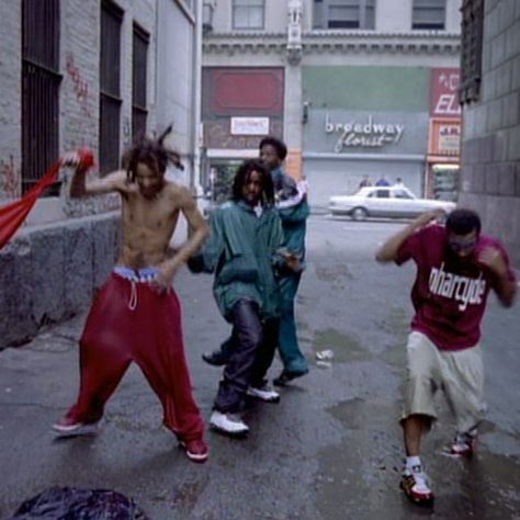 DROPPPPPPP! Bonita Applebum, 90s Music Videos, The Pharcyde, Spike Jonze, Music Museum, 90s Hip Hop Fashion, Old School Music, Hip Hop Videos, 90s Hip Hop