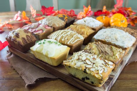 Mini Breads, Date Bread, Mini Loaf Cakes, Spiced Peaches, Sweet Potato Pecan, Muffins Recipes, Holiday Bread, Postre Keto, Bread Recipes Sweet