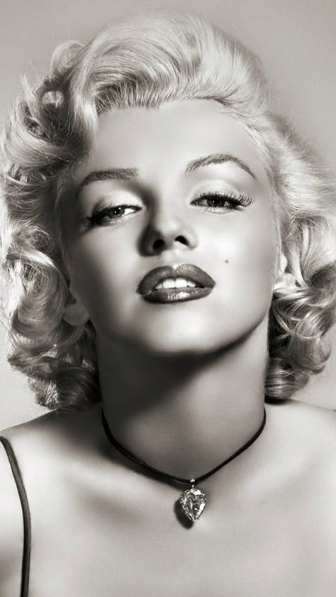 Marilyn Marilyn Monroe Wallpaper, Marilyn Monroe Portrait, Marilyn Monroe Art, Gentlemen Prefer Blondes, Joe Dimaggio, Marilyn Monroe Photos, Norma Jean, Norma Jeane, Michael Myers