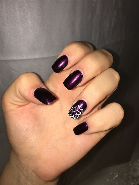 Halloween Nails Short Purple, Purple Halloween Nails Short, Halloween Nails Dark Purple, Black And Purple Nails Short, Dark Purple Halloween Nails, Halloween Purple Nails, Purple Spider Web Nails, Purple Nails With Spider Web, Dark Purple Nails With Design