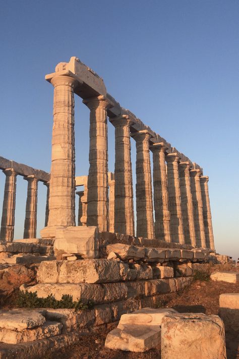 Temple of Poseidon Greek Monuments, Mainland Greece, Temple Of Poseidon, Antique Architecture, Ancient Places, Greek Architecture, Ancient Greek Architecture, Southern Europe, Athens Greece