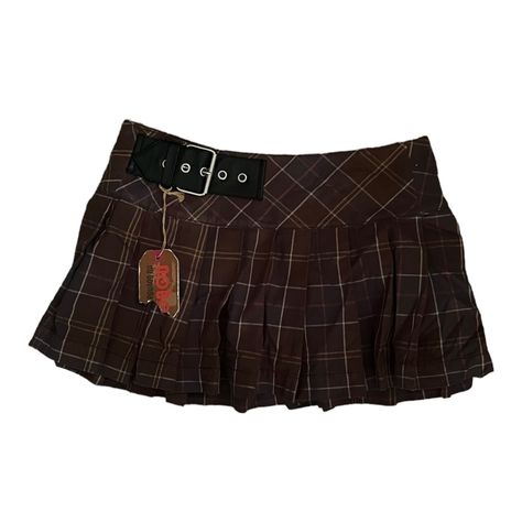 No Boundaries Plaid Low-Rise Buckle Skirt Vintage W/ Tag Still Attached! Perfect Mini Skirt Length Functioning Belt With Adjustable Sizing Measurements: Waist: 16” Length: 13” Noboundarieshollisterabercrombieandfitchabercrombieamericaneagleoutfittersaeropostaley2k2000svintagexhilirationguessdknyvictoriassecretpink Whimsigoth Mini Skirt, Low Waist Mini Skirt Outfit, Leather Skirt Summer, Plaid Mini Skirt Outfit, Mini Skirts Outfits, Twee Fashion, Grunge Skirt Outfit, Fun Skirts, Mini Plaid Skirt