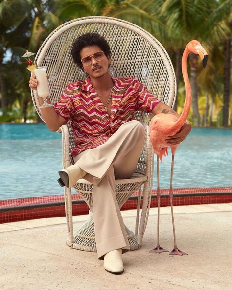 Bruno Mars Outfit, Bruno Mars Style, Baha Mar, Kyra Sedgwick, Messi Videos, Mars Bar, Kevin Bacon, Charming Man, Casual Preppy Outfits