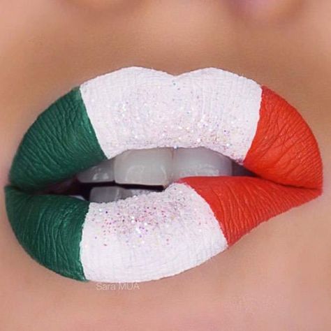 St Patrick's Day Makeup, Mexican Makeup, Saint Patricks Day Makeup, Rainbow Eye Makeup, Halo Eye Makeup, Lips Painting, Green Lips, Day Makeup Looks, Chic Makeup