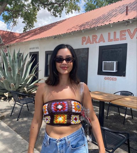 Tube Top Crochet, Colorful Granny Square, Granny Square Top, Crochet Tube, Floral Tube Top, Crochet Tube Top, Prism Boutique, Top Strapless, Colorful Crochet