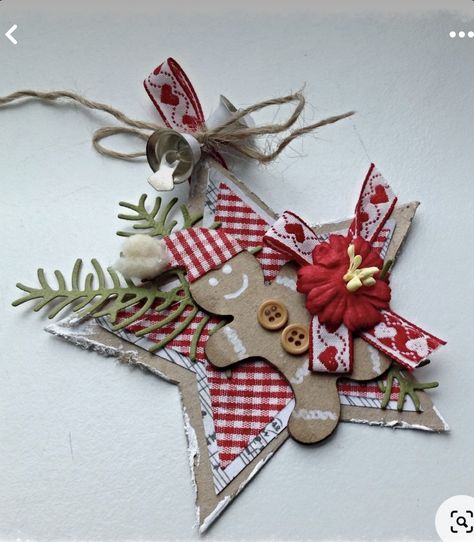 Gingerbread Tags Handmade, Christmas Gift Embellishments, Whimsical Christmas Diy, Gingerbread Tags, Gingerbread Door, Christmas Diy Decorations, Diy Holiday Crafts, Natal Country, Christmas Tags Handmade