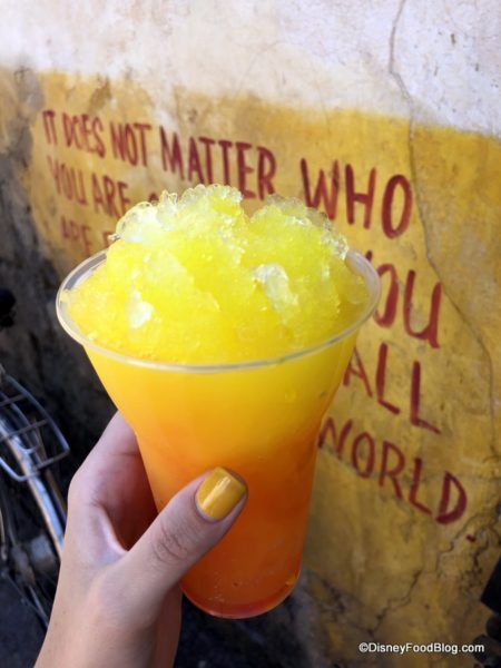 The Lion King Snacks in Animal Kingdom: Asante Slush at The Shave Ice Cart | the disney food blog Lion King Snacks, Disney Cocktails, Animal Kingdom Orlando, Blue Curacao Liqueur, Strawberry Shortcake Ice Cream, Disney Drinks, Shave Ice, Dining Menu, Roi Lion