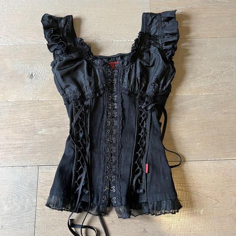 Insane Fashion, Thrift Inspiration, Ruffle Corset, Thrift Wishlist, Trad Goth, Fashion Grunge, Dress Tops, Tripp Nyc, Goth Outfits