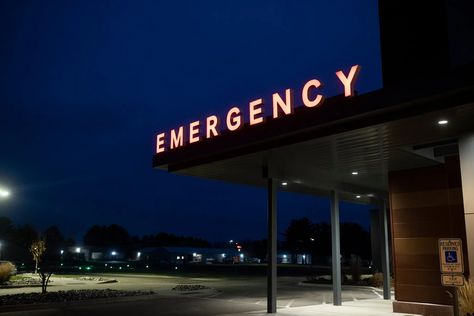 Emergency Room Aesthetic, Hospital Emergency Room, Emergency Room Doctor, Hospital Emergency, Urgent Care Clinic, Behavior Disorder, Mental Health Disorders, Emergency Department, Urgent Care