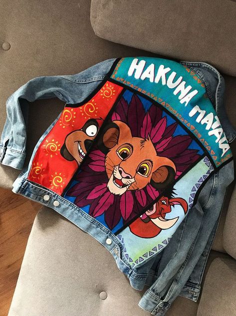 Hand Ref, Tas Denim, Jacket Hand Painted, Women Denim Jacket, Safari Outfits, Hand Painted Denim, Diy Denim Jacket, Painted Clothes Diy, Custom Denim Jacket