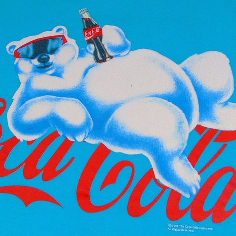 Coca Cola Bear, Coke Ad, Coca Cola Polar Bear, Coca Cola Christmas, Always Coca Cola, World Of Coca Cola, Vintage Coke, Coke Cola, Pinterest Party