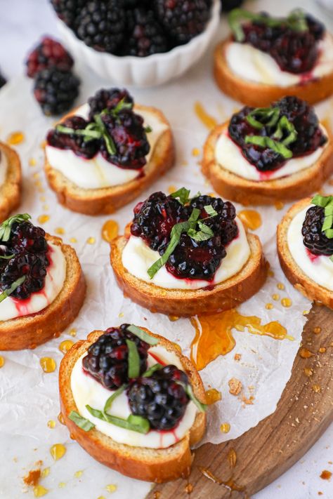 Balsamic Blackberry Bruschetta with Whipped Ricotta - Kalefornia Kravings Tea Party Dinner Ideas, Blackberry Crostini, Balsamic Crostini, Hosting Snacks, Honey Whipped Ricotta, Bruchetta Appetizers, Whipped Ricotta Recipe, Good Appetizer, Fancy Looks