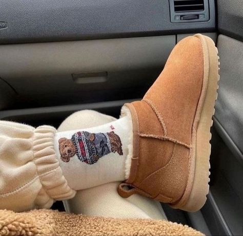 Ralph Lauren Socks, Lauren Aesthetic, Ralph Lauren Aesthetic, Ugg Boots Outfit, Christmas Wish List, Boots Slippers, Ugg Mini, Skandinavian Fashion, Uggs Outfit