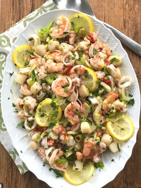 Italian Seafood Salad Recipe, Italian Seafood Salad, Christmas Seafood, Seafood Salad Recipe, Italian Seafood, 7 Fishes, Sea Food Salad Recipes, Simple Desserts, Resep Salad