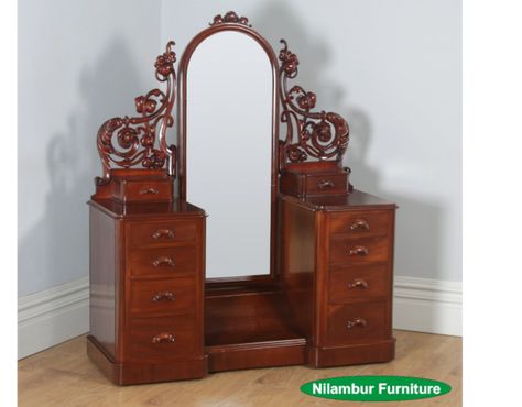 modular kitchen cabinets kochi Antique Dressing Table With Mirror, Table With Round Mirror, Dressing Table Antique, Dressing Table Mirror Design, Antique Dressing Table, Beautiful Bed Designs, Rosewood Furniture, Dressing Table With Mirror, Wood Bed Design