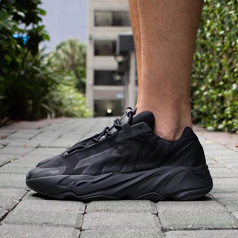 Release Date : May 23, 2020 Adidas Yeezy Boost 700 MNVN « Triple Black » Credit : yankeekicks — #adidas #yeezy #sneakerhead #sneakersaddict #sneakers #kicks #footwear #shoes #fashion #style Yeezy 700 Mnvn Outfit, Yeezy 700 Mnvn, Slides Outfit, Yeezy 700, Sneaker Art, Sneaker Release, Yeezy Shoes, Stylish Mens Outfits, Latest Sneakers