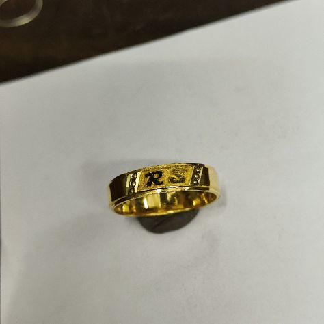 Shiva Jewellery, Couple Letter Ring, Arijit Singh Photos New, Funny Faces Images, Couple Rings Gold, Man Gold Bracelet Design, Letter Rings, Couple Ring Design, Simple Jewellery