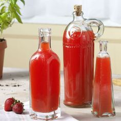 Strawberry-Basil Vinegar Recipe Basil Vinegar, Basil Water, Strawberry Vinegar, Flavored Vinegars, Infused Vinegars, Strawberry Vinaigrette, Basil Vinaigrette, Strawberry Basil, Recipe Strawberry