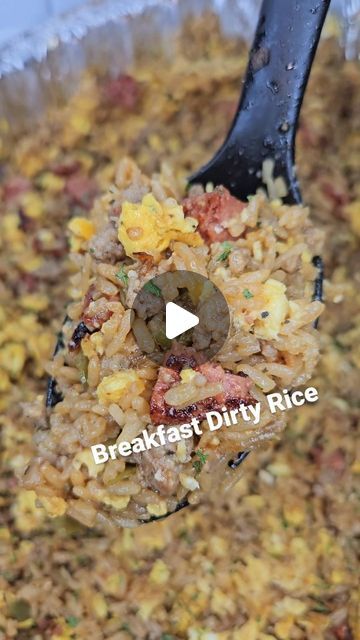 TREATED ROYAL-NO DMS 🛑 on Instagram: "JUST AN FYI THAT IS AN ONION THAT SAUTEED TOO HARD THAT I DIDN'T SEE UNTIL AFTER I DID THE VIDEO...I KNOW WHAT YAW THINKING UMKAY 😅 THEE BREAKFAST DIRTY RICE THE Lii WAY! I HOPE EVERYONE HAD AN AMAZING CHRISTMAS! XOXO #Lii 💋 #dirtyrice #breakfast #brunch" Breakfast Dirty Rice, Breakfast Ideas With Rice, Egg Rice Breakfast, Rice And Eggs Breakfast, Breakfast Rice Recipes, Rice Breakfast, Breakfast Rice, Dirty Rice, Rice Porridge