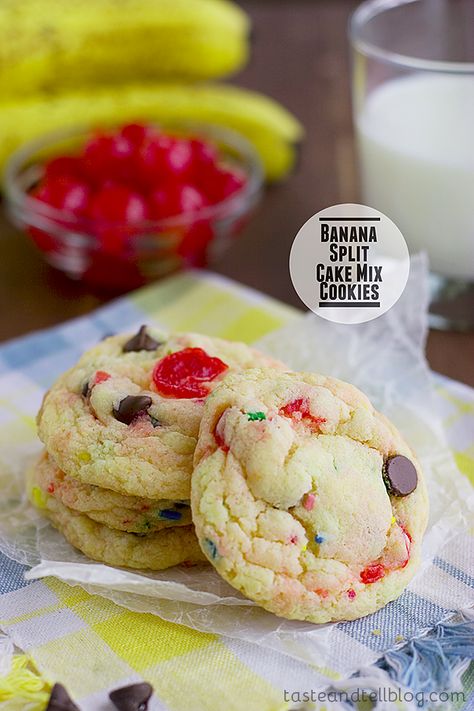 Banana Split Cake Mix Cookies - Taste and Tell Pistachio Pudding Cake, Banana Cookie Recipe, The Banana Splits, Taste And Tell, Banana Split Cake, Split Cake, Cookies With Chocolate, Cake Mix Cookie Recipes, Cookie Recipes Homemade