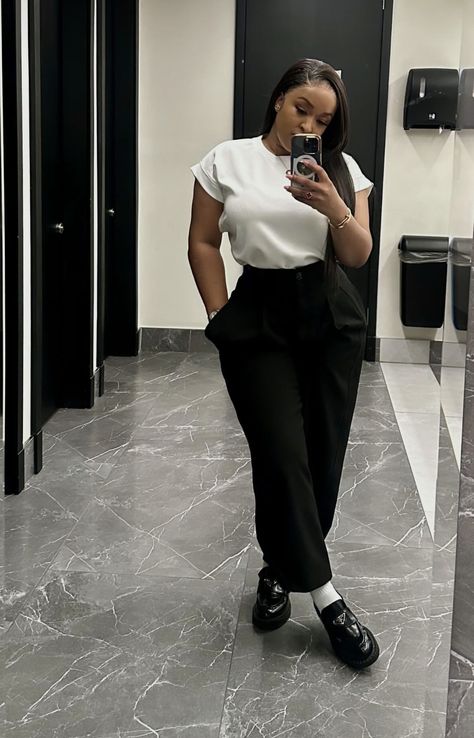 Office Aesthetic Woman Outfit, Business Casual With Mules, Two Pics Trouser And Top, Suit And Loafers Woman, Black Woman Classy Outfits, Teacher Baddie Outfits, Corporate Girl Outfit, Professional Attire Black Women, Black Pleated Bottoms For Business Casual