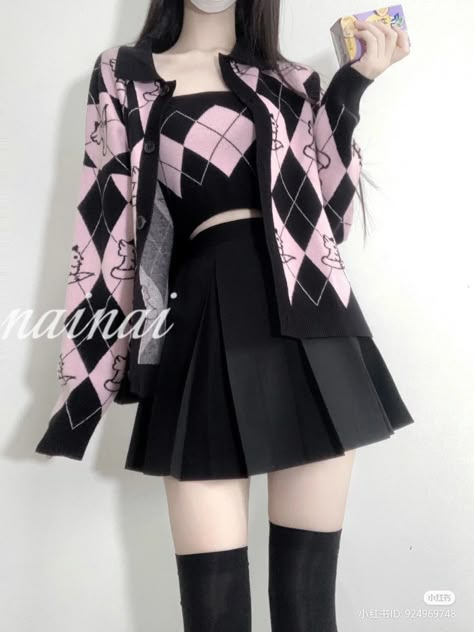 Pink And Black Outfit Casual, Girly Pop Outfit, Black Kawaii Outfits, Korean Aesthetic Outfits, Silly Clothes, Cute Dress Outfits, Dress Design Sketches, Kawaii Fashion Outfits, Easy Trendy Outfits