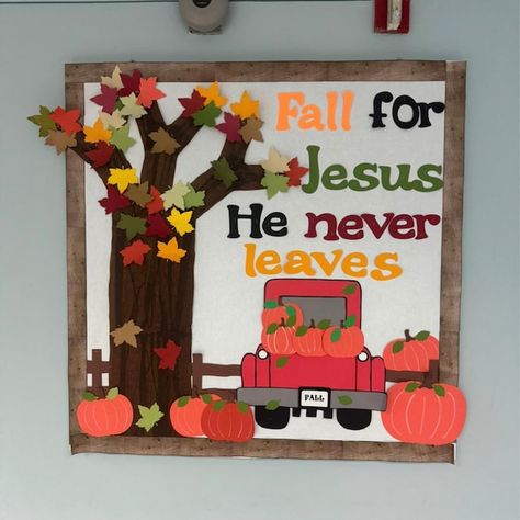 Teacher School Fall Bulletin Board for Classroom Decoration/ Fall/ Autumn/ Cardstock - Etsy Class Door Decorations, Brown Tissue Paper, Creative Bulletin Boards, Thanksgiving Classroom, Fall Classroom Decorations, Classroom Welcome, Fall Bulletin Boards, Preschool Bulletin Boards, Teacher School