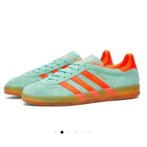 Brand new! Adidas Originals Gazelle trainers in sold out color way Pulse Mint & Orange. Never been worn, no tags or box. Suede uppers. Rubber gym sole.  #streetwear #adidas #gazelles #falltrends #sneakers Pie Grande, Adidas Gazelle Indoor, Adidas Sneakers Women, Swag Shoes, Green Outfit, Adidas Gazelle, Dream Shoes, Designer Sneakers, Shoe Game