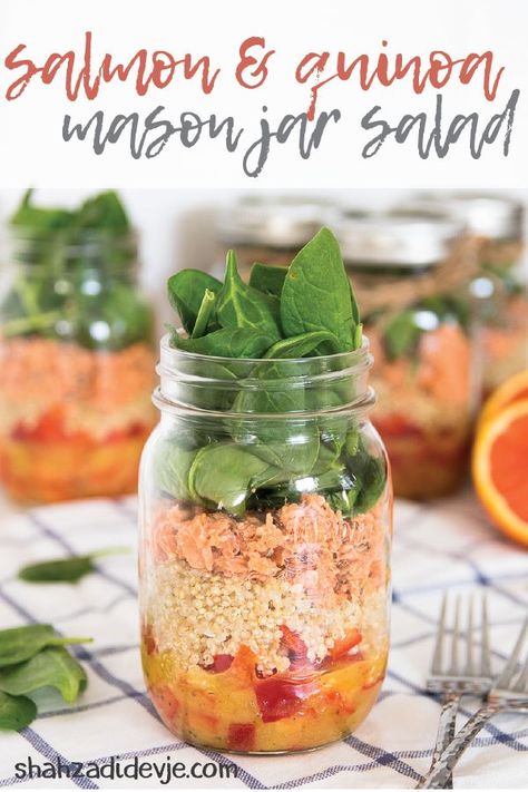 Looking for healthy low carb lunch ideas? Learn now to make this make-ahead delicious salmon mason jar salad. With layers of colorful vegetables, heart healthy salmon, and fibre-rich quinoa - all made complete with the dressing of your dreams! Super easy, fresh and oh so satisfying! #salmon #masonjarsalad #salad #lunch Salmon And Quinoa, Mason Jar Meal Prep, Mason Jar Salads, Salmon Quinoa, Jar Salads, Jar Salad, Salad Lunch, Bbq Chicken Salad, Rainbow Salad