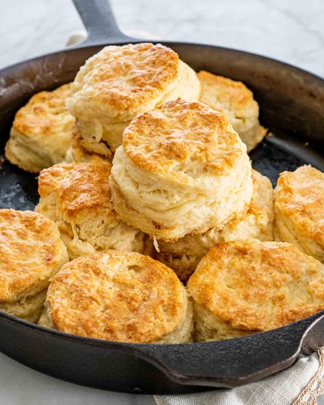 These Buttermilk Biscuits are flaky, buttery, melt in your mouth delicious! Incredibly easy to make from scratch and ready in 20 minutes. #buttermilkbiscuits #biscuits #recipe Buttermilk Baked Goods, Butter Milk Biscuits, Scratch Biscuits Easy, Buttermilk Biscuits From Scratch, Butter Buttermilk Biscuits, Buttermilk Biscuit Recipe, Buttermilk Biscuits With Lard, Homemade Buttermilk Biscuits Southern, Home Made Buttermilk Biscuits