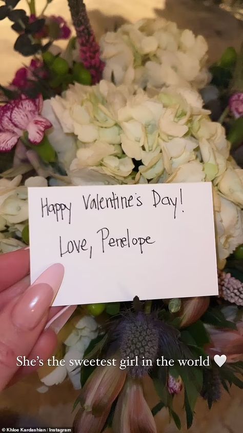 Khloe Kardashian thanks Pete Davidson for impressive bouquet of Valentine's Day blooms | Daily Mail Online Kardashian Valentines Day, Valentine's Day Flowers, Sisters Boyfriend, Pete Davidson, Kardashian Family, Travis Barker, Kid Cudi, Night Live, House On A Hill