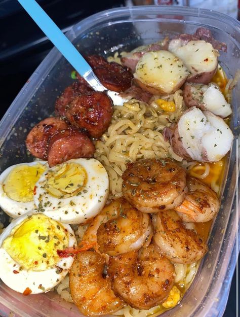 Pasta Shrimp, Yummy Seafood, Soul Food Dinner, Food Babe, Healthy Food Dishes, Food Therapy, Yummy Comfort Food, Delicious Snacks Recipes, Food Recepie