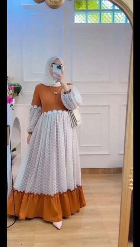 Pin on Almari btuneeca Islamic Fashion Dresses, Girls Dresses Sewing, Mode Turban, Mode Abaya, Modest Dresses Casual, Dress Design Patterns, Modesty Fashion, Sleeves Designs For Dresses, Muslim Fashion Dress